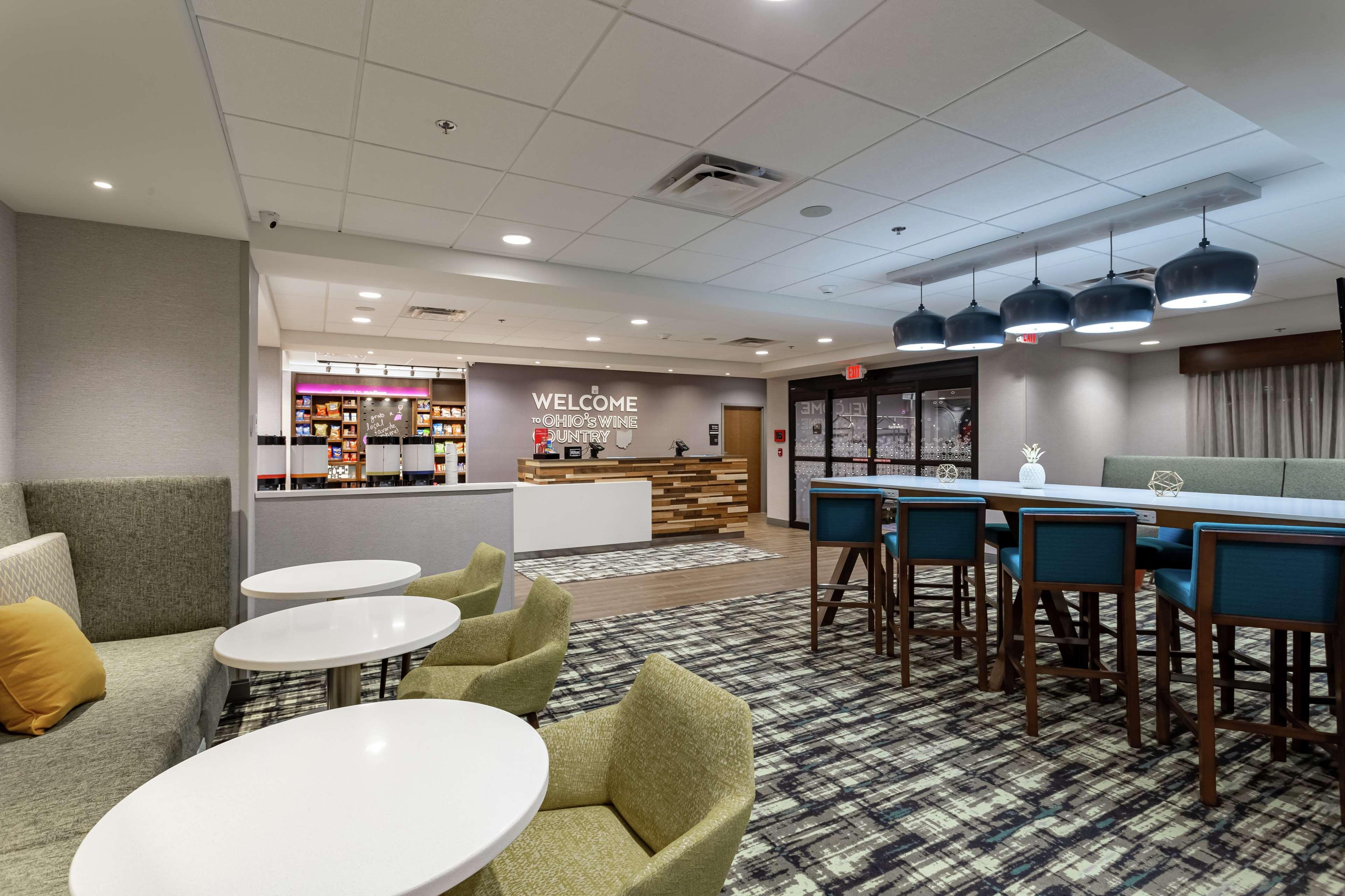 Hampton Inn Madison, Oh Kültér fotó