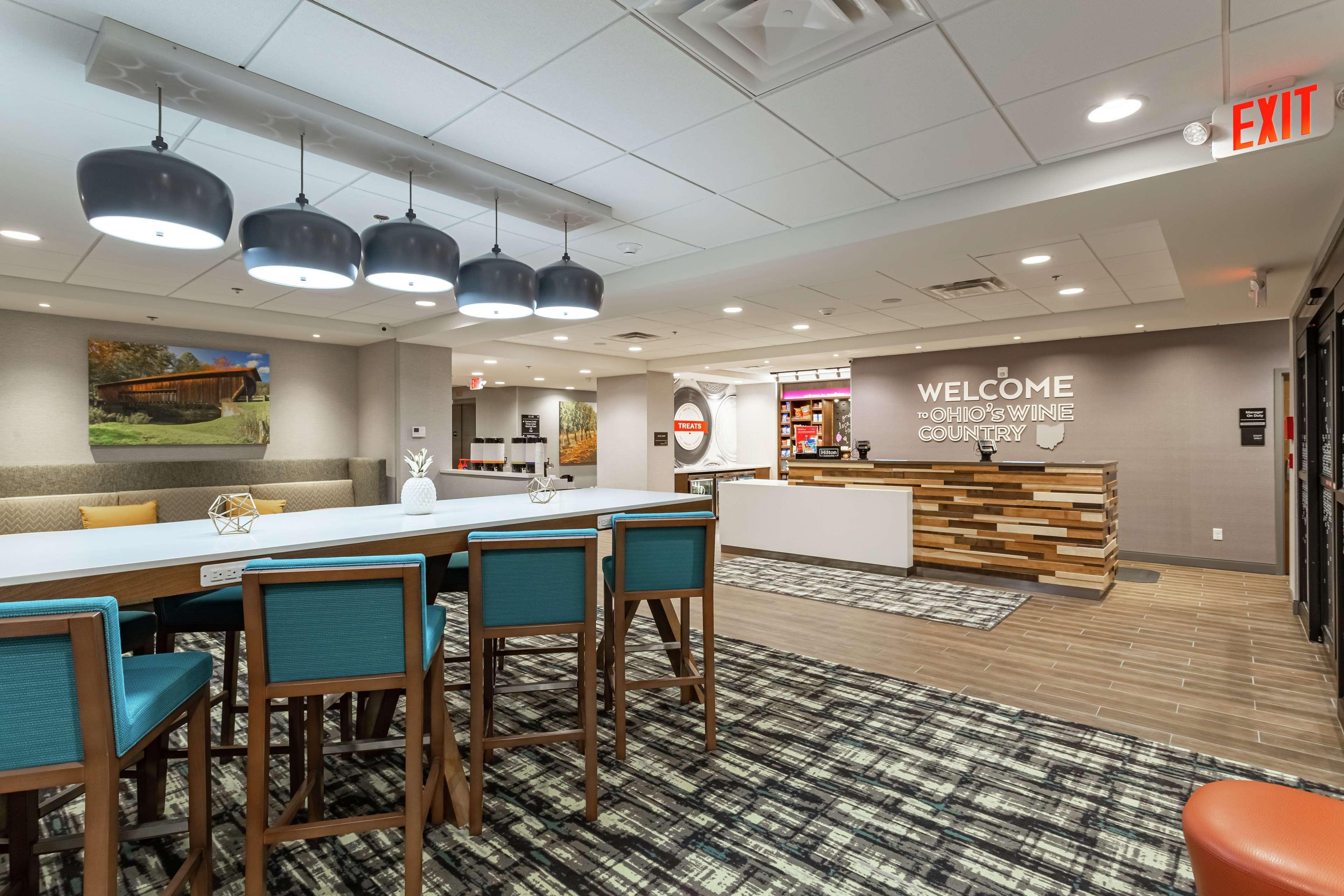 Hampton Inn Madison, Oh Kültér fotó