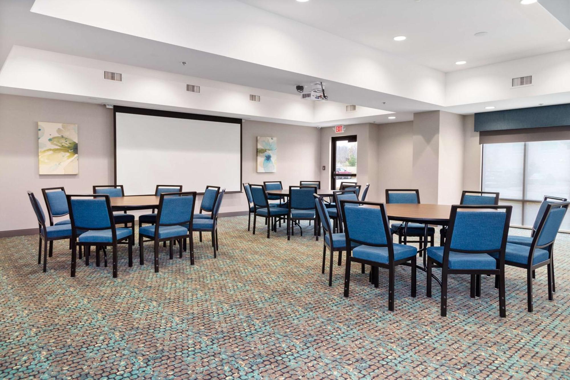 Hampton Inn Madison, Oh Kültér fotó